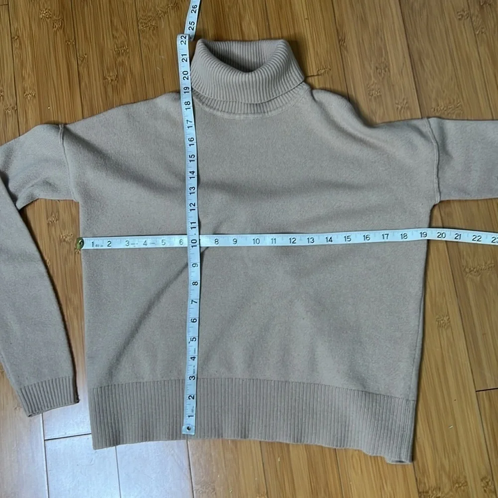 Cuyana Wool Cashmere Turtleneck Sweater - Camel - XS